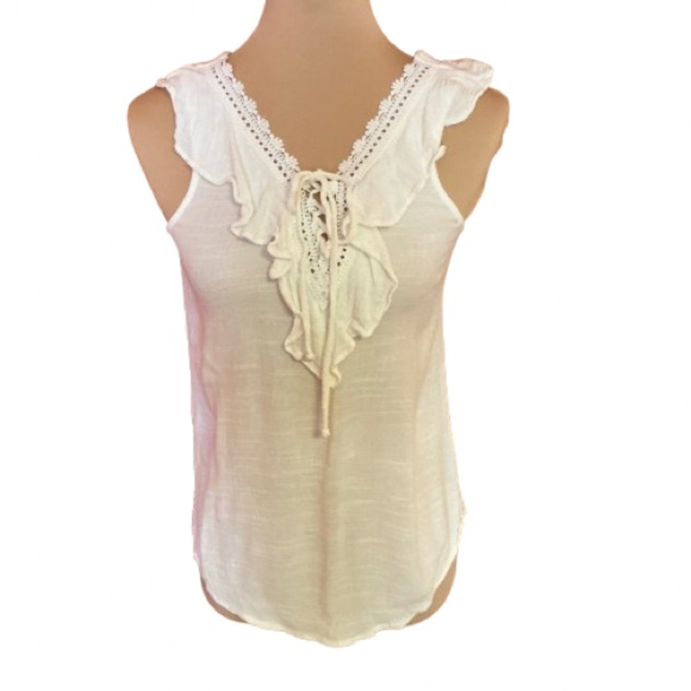 I.N.San Francisco boho feminine white sleeveless blouse
